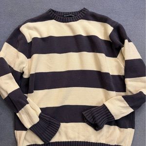 BRANDY MELVILLE sweater